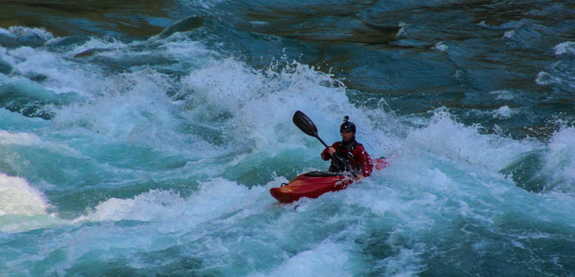 A Guide on Kayaking in Nepal