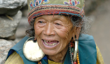 A_tamang_woman_in_her_traditional_attire_-Ganesh_HImal_Area_1_thumb.jpg